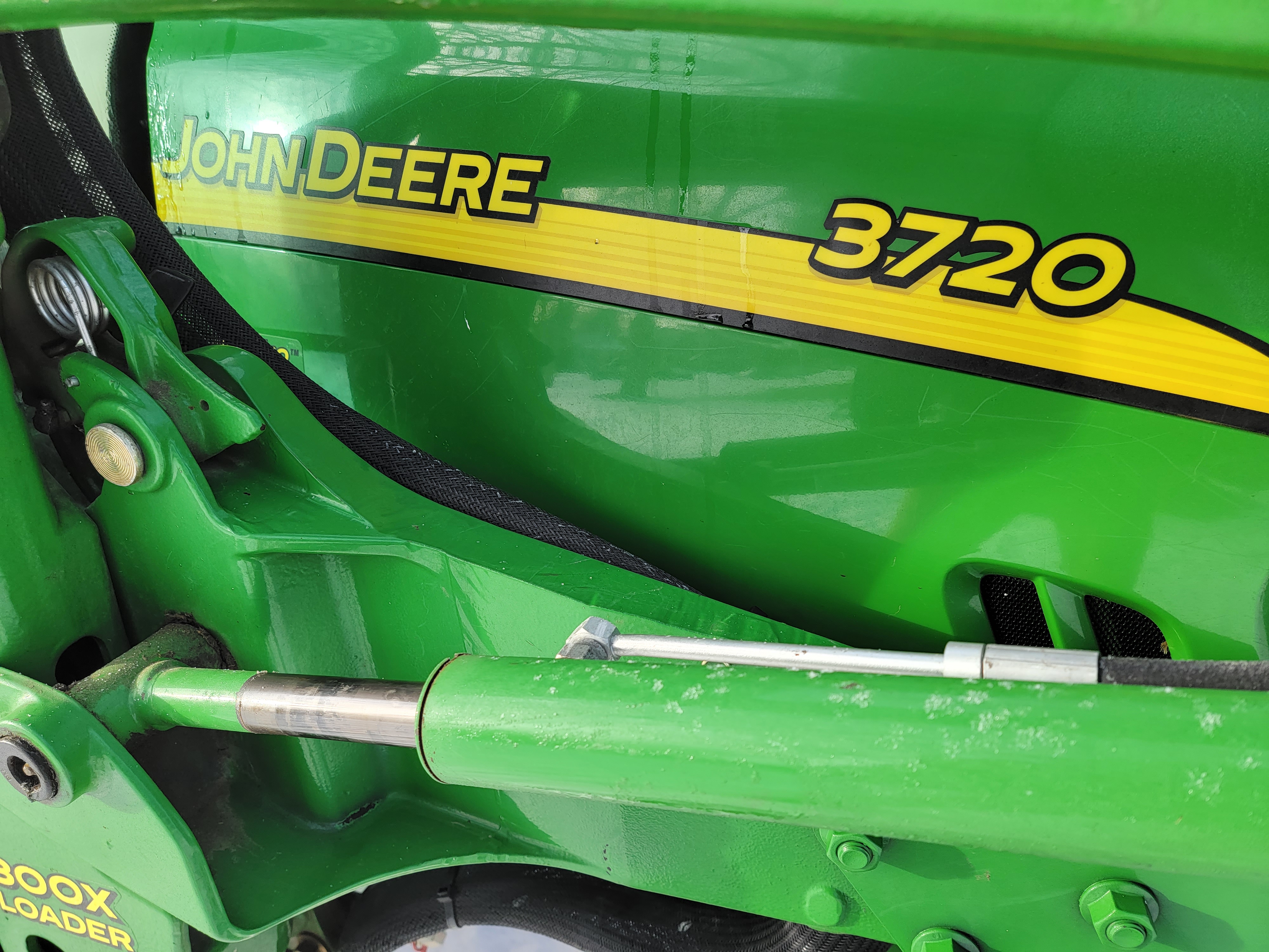 DEERE 3720