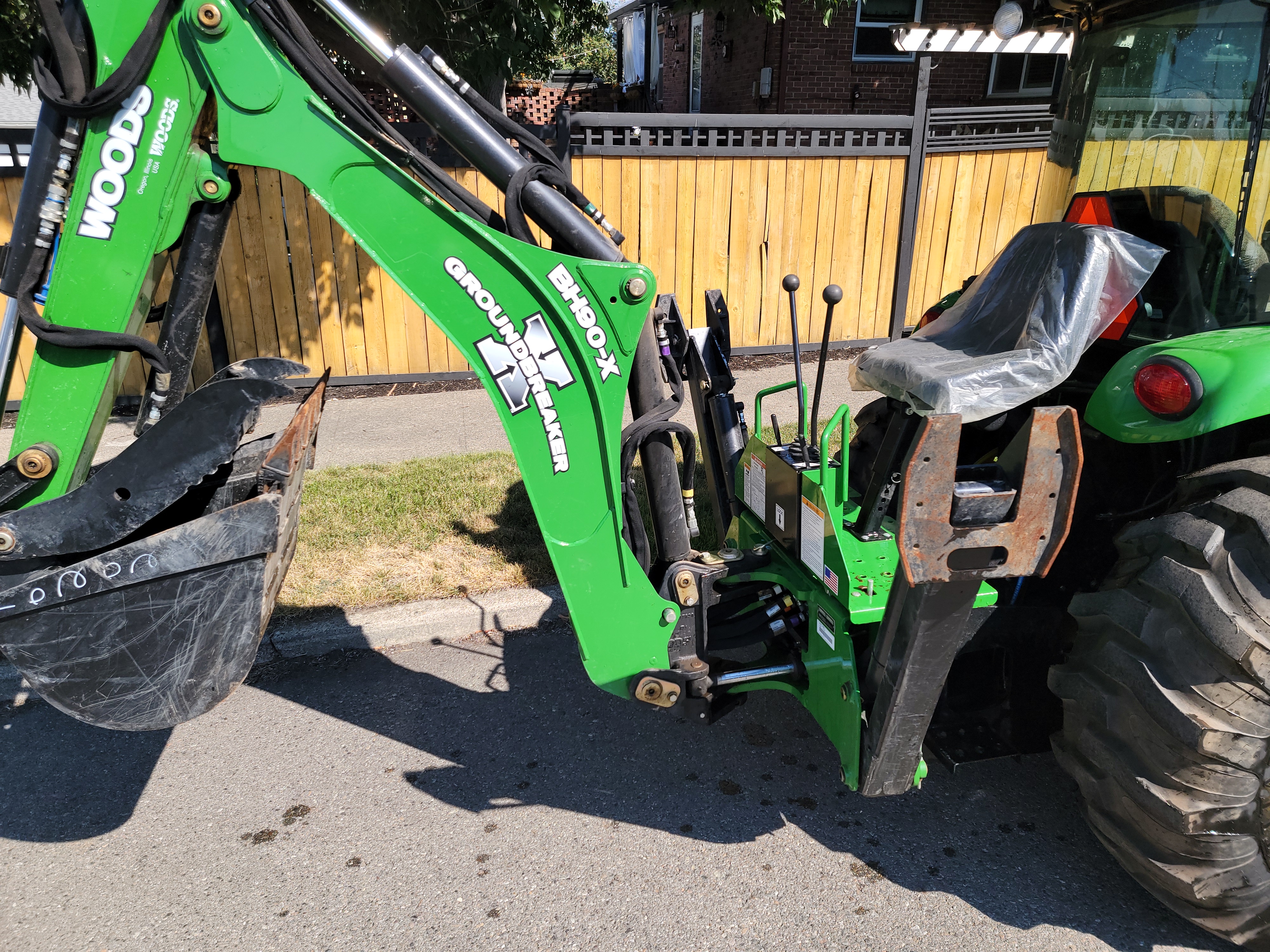 JOHN DEERE 4720 TLB