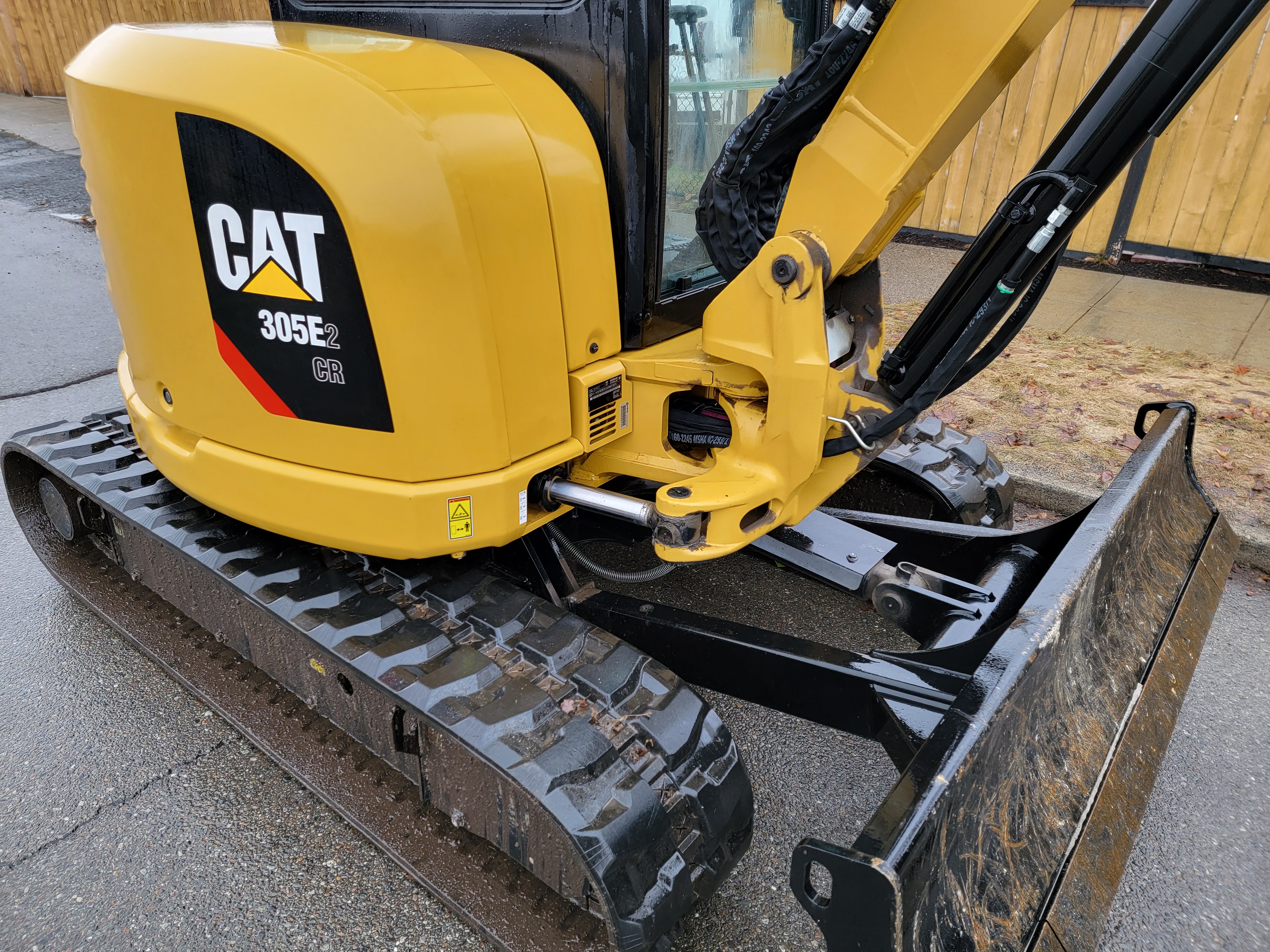 cat 305