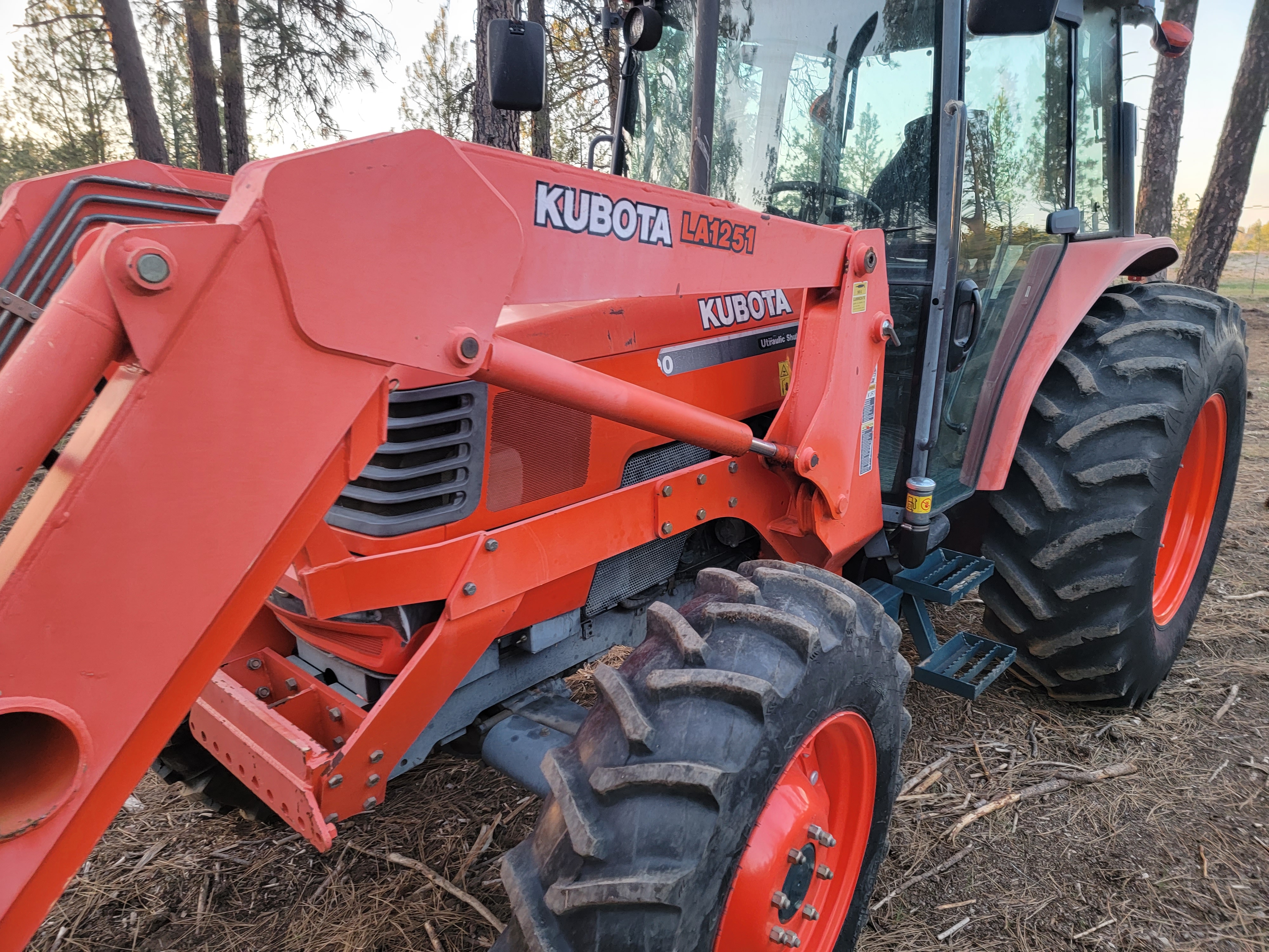 KUBOTA M9000